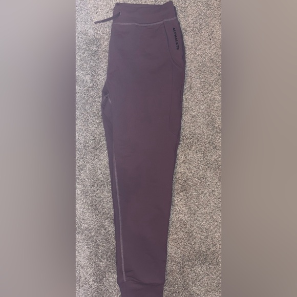 Alphalete Women’s Joggers - Set of 2 - Picture 2 of 4